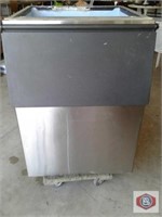 Ice bin. Approx. 350lb. capacity. Stainless Steel