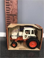 ERTL Case 2590 tractor