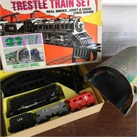Vintage Trestle Train Set
