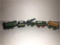 HORNBY TRAIN & CARRIAGES