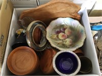 Good box lot of Serving dishes, Wooden bowls,