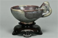 A JIN DYNASTY JUNYAO PURPLE SPLASHED CUP & STAND