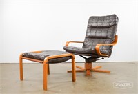 Westnofa Lounge Chair With An Ottoman (2)