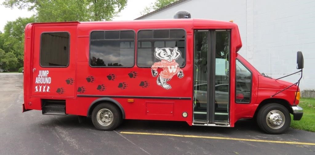 Badger Tailgating Party Bus