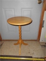 Wood Pedestal Lamp Table / Plant Stand