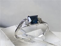 10K White Gold Diamond w/Side Diamonds Ring