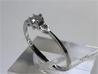 10K White Gold Diamond w/Side Diamond Ring
