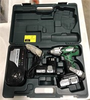 Hitachi 18volt cordless drill, new in case, with