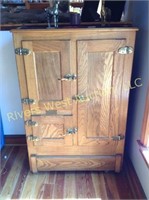 Antique Hudson Oak Ice Box Refrigerator 32in.X18ie