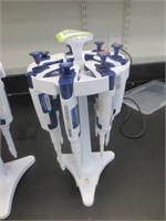 Lot of Pipettes