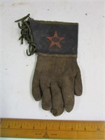 Boss Trade Mark glove; vintage