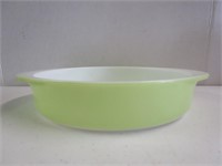 Pyrex lime green round casserole dish