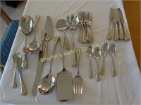 Lenox holiday serving pieces & flatware serv/4