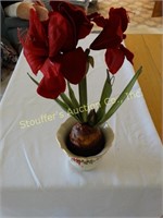 Lenox Holiday planter/vase w/silk