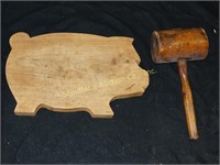 Wooden pig cutting board and large mallet