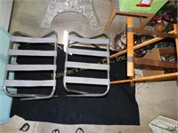 2-folding luggage racks & tray holder