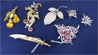 Costume Jewelry Lot-incl. Clip on earrings