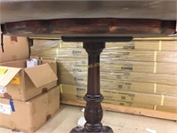 Pedestal Table, Queen Anne style