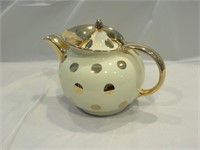 Hall China Windshield teapot - Ivory gold Label