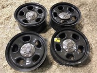 Steel ford wheel with center cap