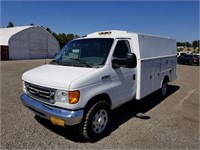 2007 Ford E350 Enclosed Utility Truck