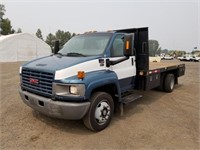2005 GMC C5500 17' Dually S/A Flatbed Truck