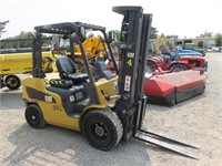 CAT 6,500 lb Forklift