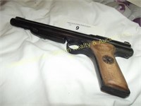 Crossman 130 Pellet Gun