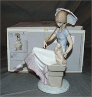 Lladro. Picture Perfect.