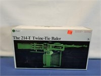 Ertl Precision #11 JD 214-T Twine-Tie Baler
