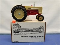 1/16" Ertl 570 WF Cockshutt Tractor