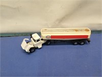 1/64" Mack Semi Truck & Esso Trailer