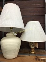 LOT W/2 TABLE LAMPS W/SHADES + FLOOR LAMP W/SHADE
