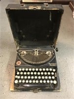 Remington portable antique typewriter