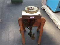 Evinrude Engine w/Stand - Early 1900's