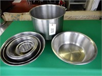Stainless Steel Stock Pot & Mixing Bowls