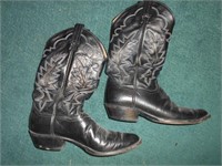 Pair of Sanders Men's Western Leather Boots