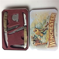 2007 WINCHESTER 2 KNIFE SET WITH TIN DISPLAY