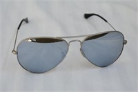 Authentic Ray BanPolarized Aviator Sunglasses