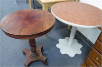 2 Round Bar / Pedestal Tables