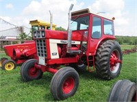 1975 IH 1568 V8 TRACTOR - 8784 HOURS