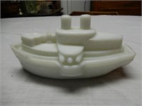 Milk Glass Boat - Opens Up (2 PC)
