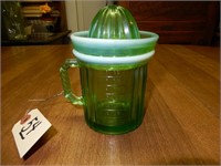 Green Depression Juicer with Measure Cup Base