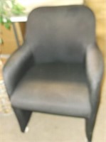 BLURRY SITTING CHAIR NICE AND STRAIGHT