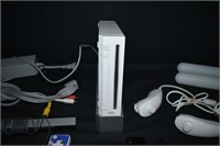 Nintendo Wii Gaming System & Games