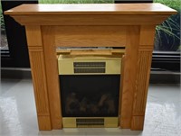 Oak Mantle & Electric Fireplace (Working)