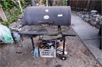 Smoker BBQ with extras