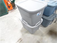 Set of Plastic Totes with Lids