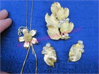 gold-tone & faux pearl brooch -earrings & necklace