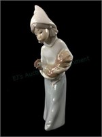 Lladro Porcelain #4677 Girl With Rooster